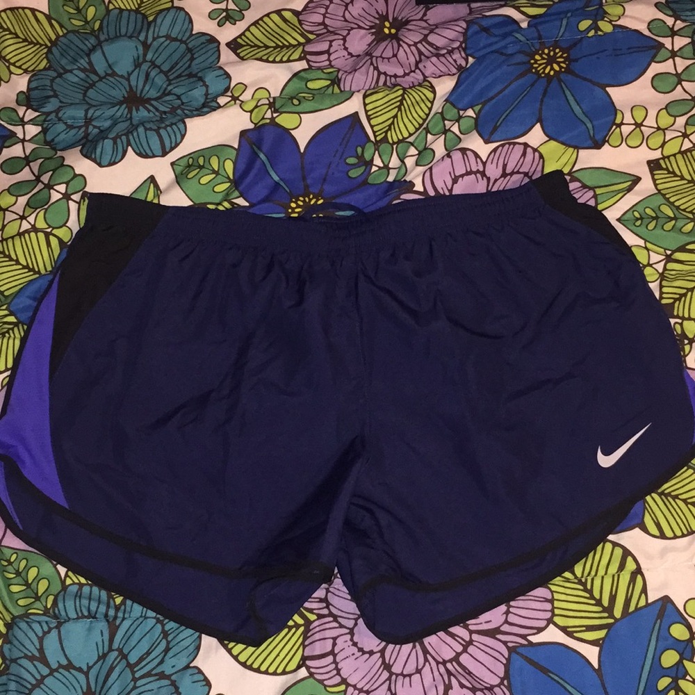 NWT Women’s XL Nike Dri-fit Shorts